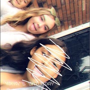 Meet your Posher, Olivia